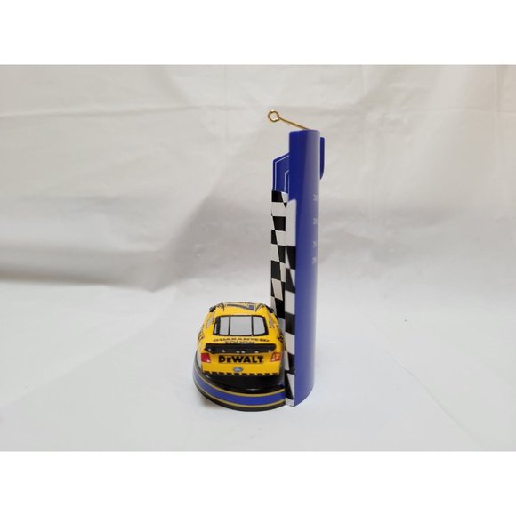 Hallmark NASCAR Matt Kenseth DeWalt 17 Keepsake Ornament - Picture 3 of 12
